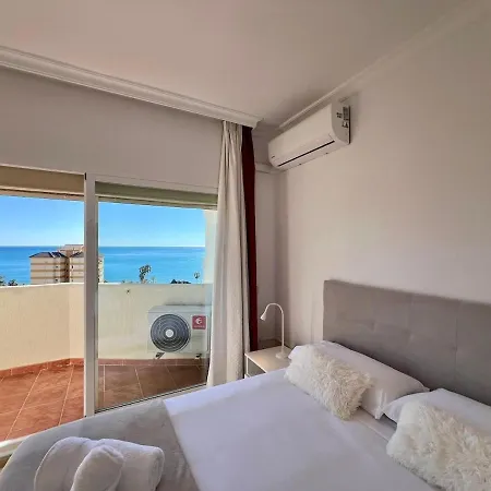 Apartment Ocean Views And Water Park In Benal Benalmadena